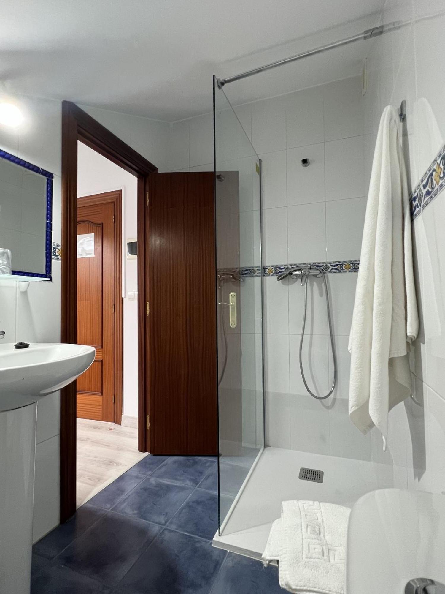 Hotel Sanmar Cóbreces Екстериор снимка